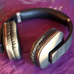 August EP650B Bluetooth Wireless Stereo Headphones