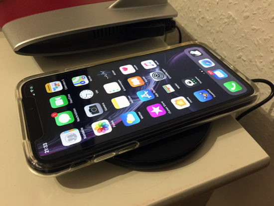 Anker PowerPort Wireless 5 Pad iPhone laden