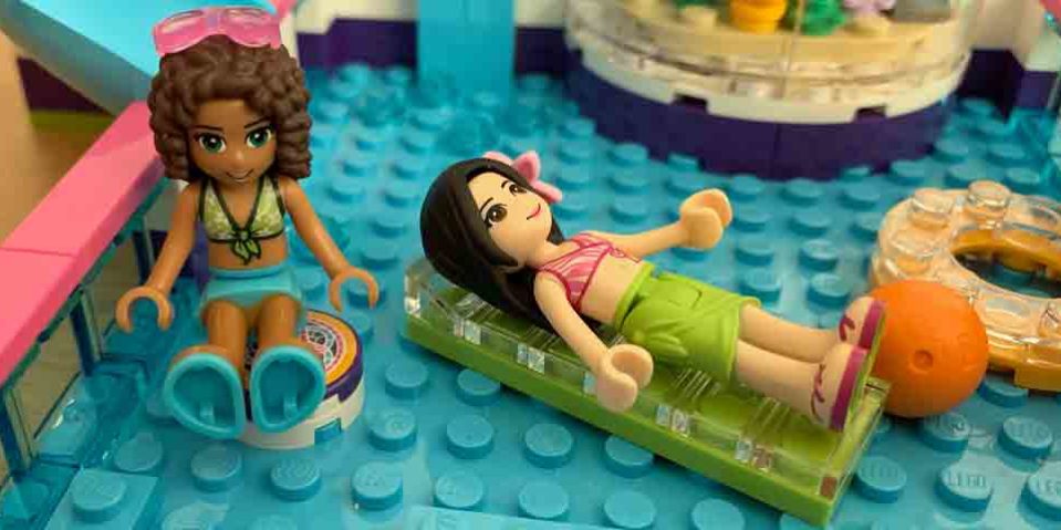 LEGO Friends 41313 Heartlake Freibad Artikelbild LEGO Friends 41313 Heartlake Freibad Artikelbild