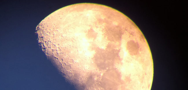 Mond in 4K – Artikelbild