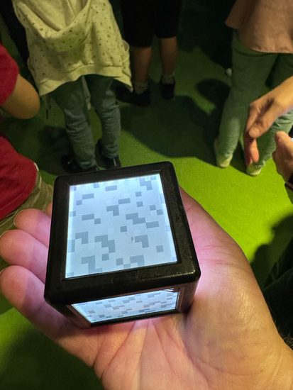 Der Würfel der als Controller gilt